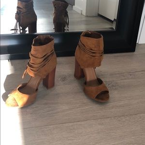 Bamboo faux suede stacked heel shoes